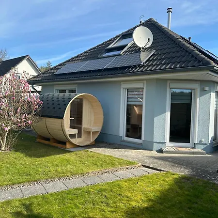 Jahnke Apartment *